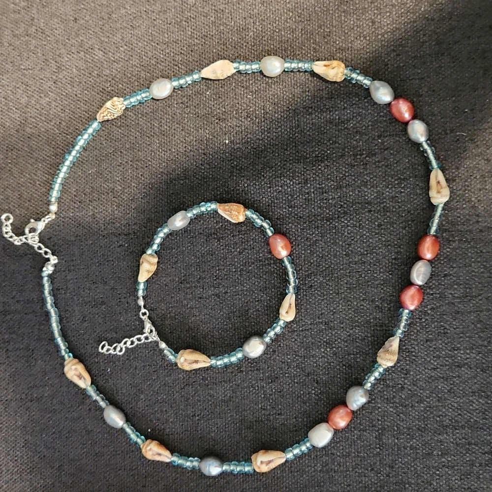 Handmade Elegant Beaded Necklace and Bracelet Set